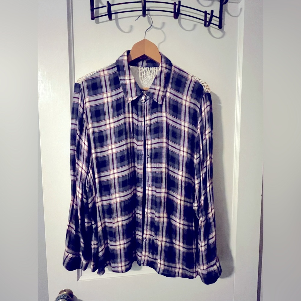 Women’s 2X plaid viscose button down shirt with lace yoke by Tru Self